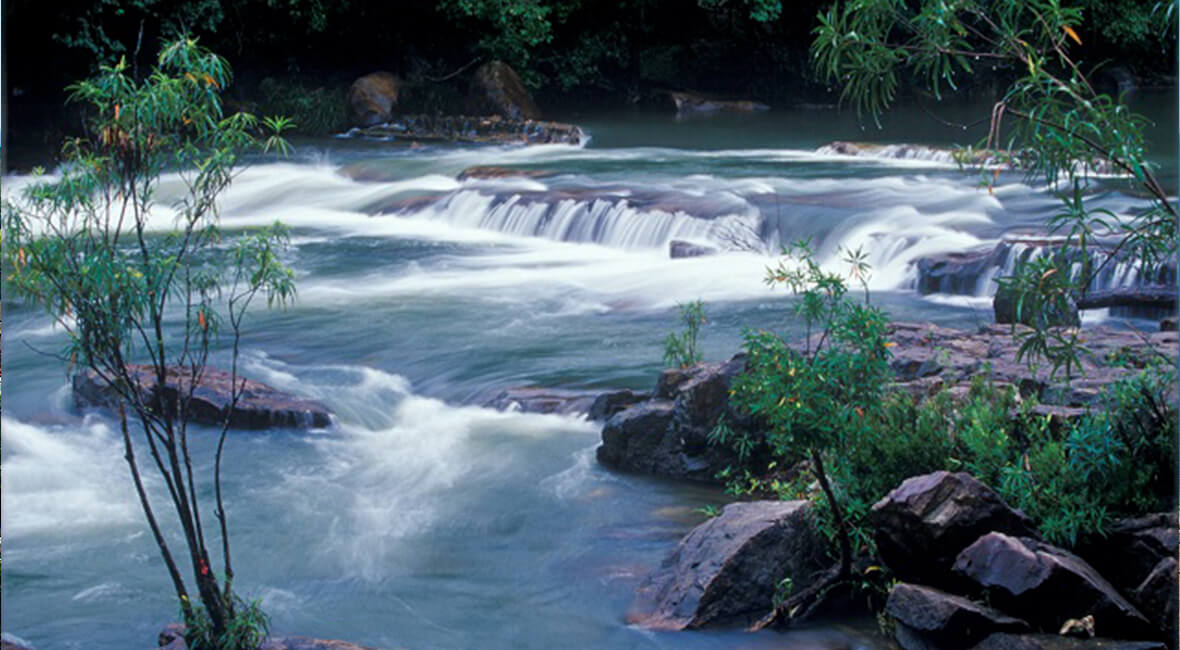 takhro-waterfall
